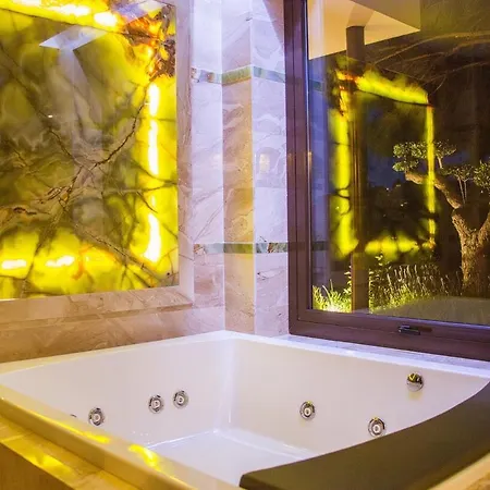 Luxury In Tossa, Heated Pool Tossa de Mar