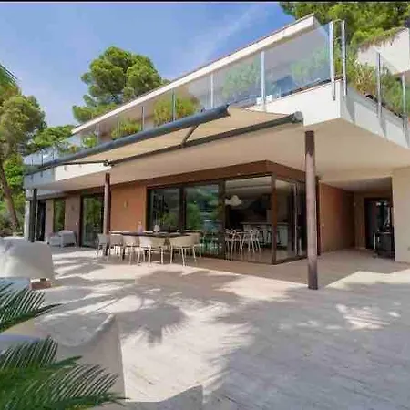 Luxury In Tossa, Heated Pool Villa
