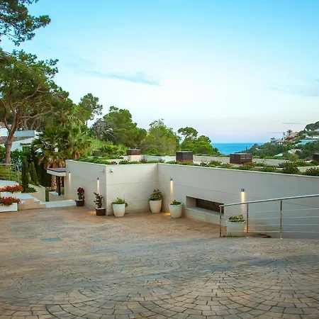 Luxury In Tossa, Heated Pool Tossa de Mar